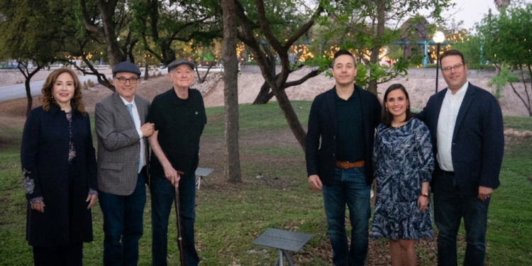 Rinden homenaje al poeta Francisco Hernández en Nuevo León