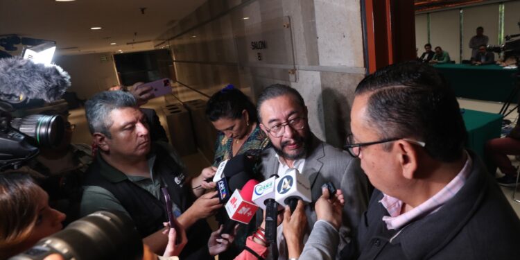 Morena frena versiones sobre juicio político contra Rocha Moya en San Lázaro