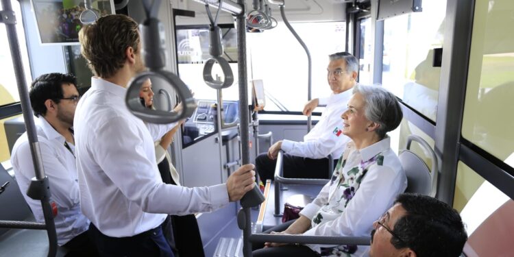 Pone en marcha Américo histórica modernización del transporte público en Tamaulipas