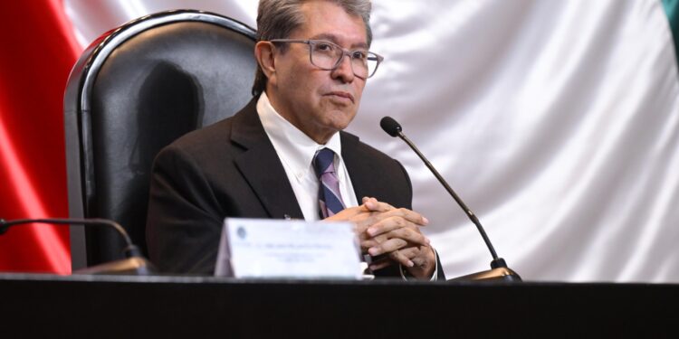 Monreal cierra filas con Sheinbaum y advierte: “México no será piñata electoral de EU”