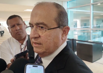 Alerta Congreso por enfermedades: piden atención inmediata a gusano barrenador y brotes epidemiológicos