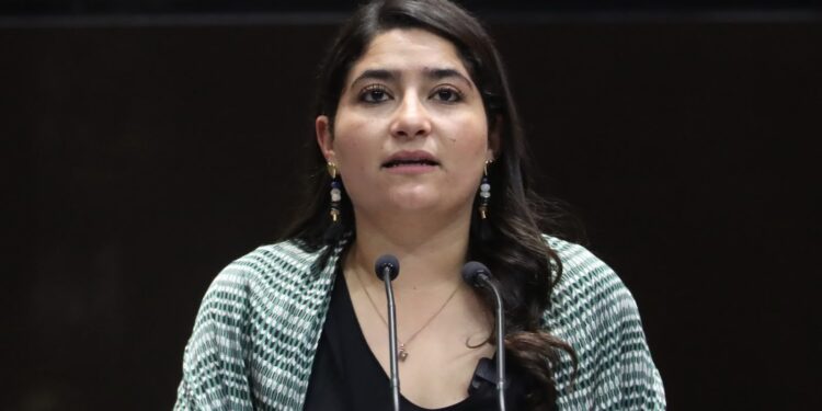 Autoridades deberán proteger a menores durante detenciones y cateos; proponen reforma