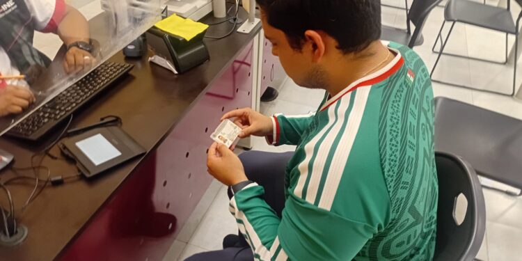 INE en Tamaulipas entrega nueva credencial para votar con mayores medidas de seguridad