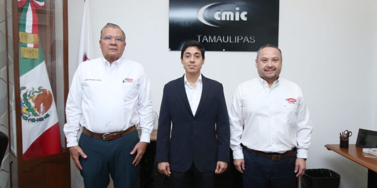 Refrendan Gobierno y CMIC compromiso con movilidad ordenada y desarrollo urbano