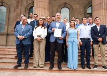 Alcaldes de Nuevo León acusan al Estado de retener hasta mil 700 mdp