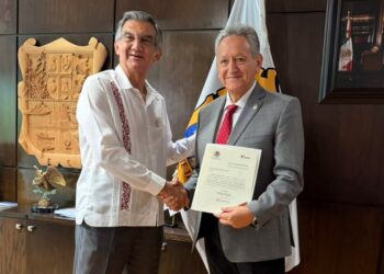 Designa gobernador Américo Villarreal a Ricardo Guerrero como nuevo secretario de Salud