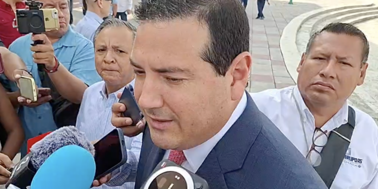 Respaldan a Arnulfo y frenan carrera por el SNTE