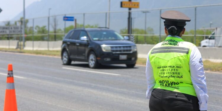 Refuerzan vigilancia vial en Carretera Nacional