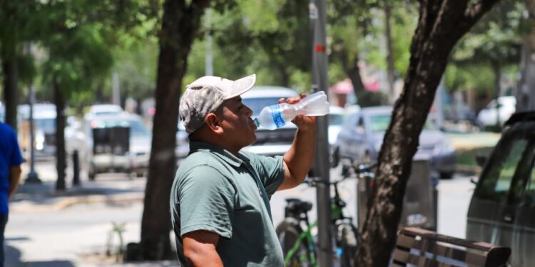 Salud alerta por calor extremo en Tamaulipas