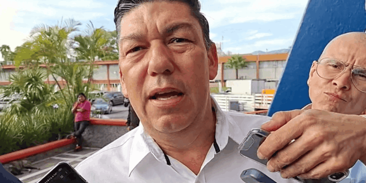 José Braña descarta reelección y va por la Alcaldía de Victoria