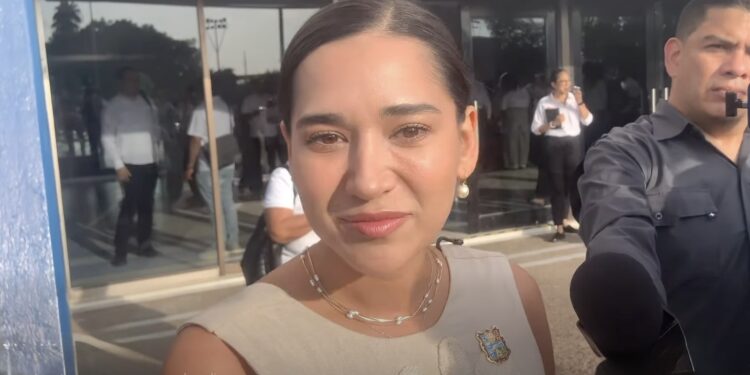 Katalyna Méndez espera convocatoria de Morena para definir futuro político