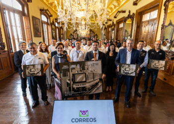 Nuevo León conmemora 35 años del Metro con estampilla postal