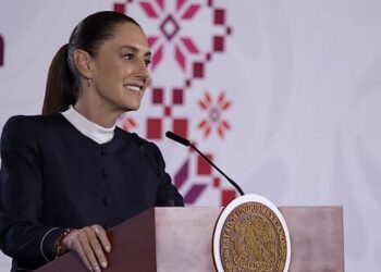 Presidenta va por candado a la doble nacionalidad para gobernar México