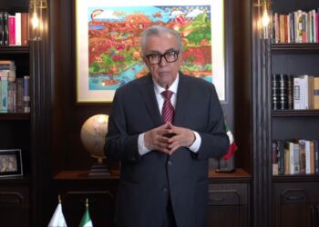 Rocha Moya regresa al gobierno de Sinaloa tras tres meses de licencia