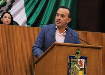 Congreso exige a Samuel García publicar seis decretos avalados por la Corte