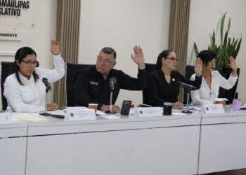 Congreso fija fechas y obliga a publicar informes de diputados y alcaldes