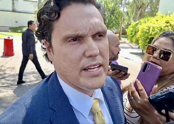 Prieto Herrera deja en pausa licencia y se enfoca en el Congreso