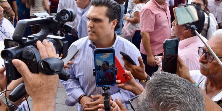 Prieto planta cara a Nuevo León por pase turístico: “Tampoco les va a gustar”