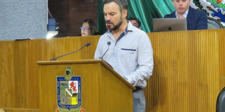 Piden atender árboles que puedan poner en riesgo a la población