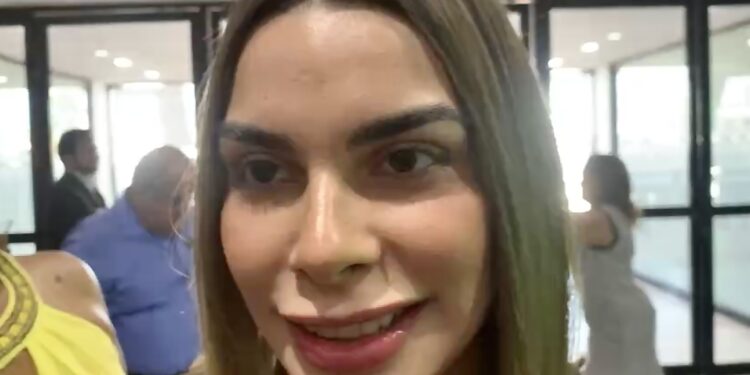 Paulina Rivera cuestiona decisiones de MC rumbo a 2027