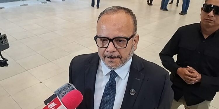 Fiscalía Anticorrupción pide sustento en denuncias ante disputa política
