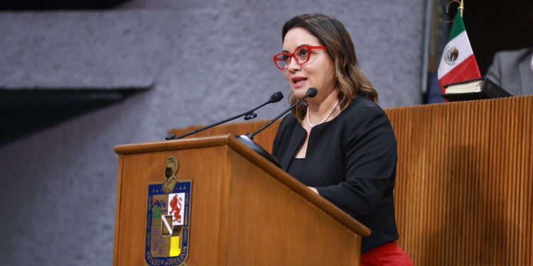 Congreso cita a Escamilla por participar en taller de MC