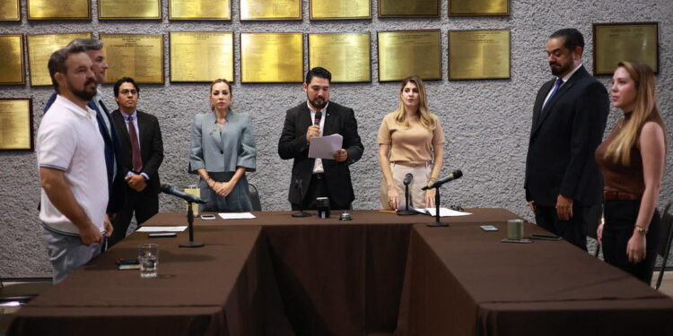 Congreso de Nuevo León abre comisión para atender apagones