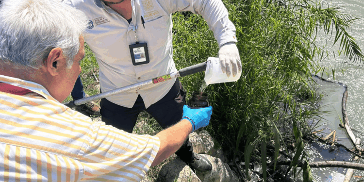 Contienen derrame de hidrocarburos en el Río Pilón