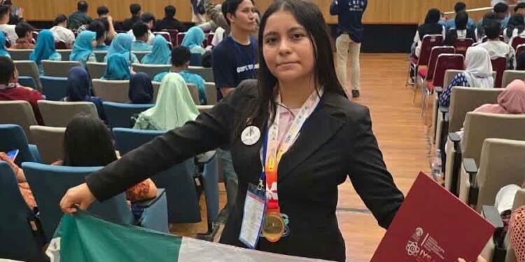 Estudiante tamaulipeca gana oro mundial con tecnología contra incendios