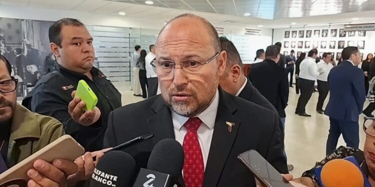 Villegas pone freno a las versiones de una candidatura