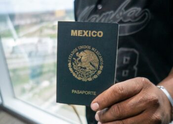 Tamaulipecos viajan a EU y Canadá para trabajar en el campo